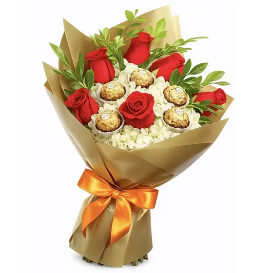 ramo buchón de rosas rojas con chocolates Ferrero Rocher para regalo especial delivery de flores en Lima